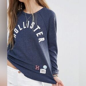 Hollister Women's Dark Blue Crew Neck Sweatshirt . Size XS